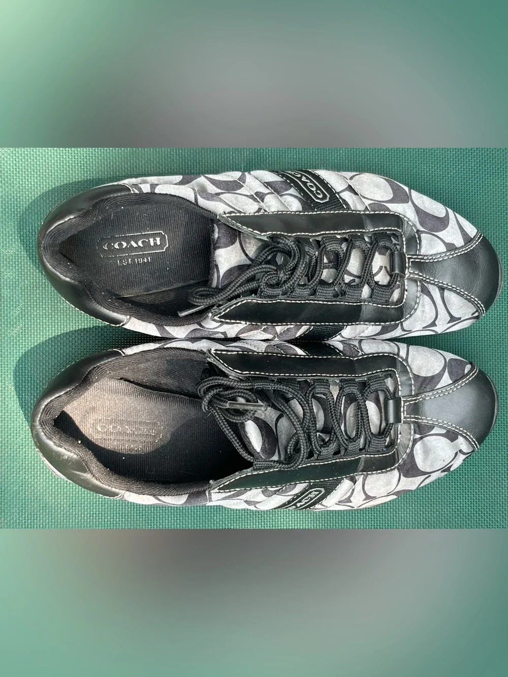 Coach womens sz 7 Black and Gray Signature Pattern Lace-Up Sneakers SPELLOUT,